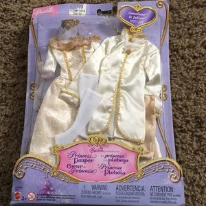 Vintage (2004) Mattel Barbie Anneliese & Julian outfits